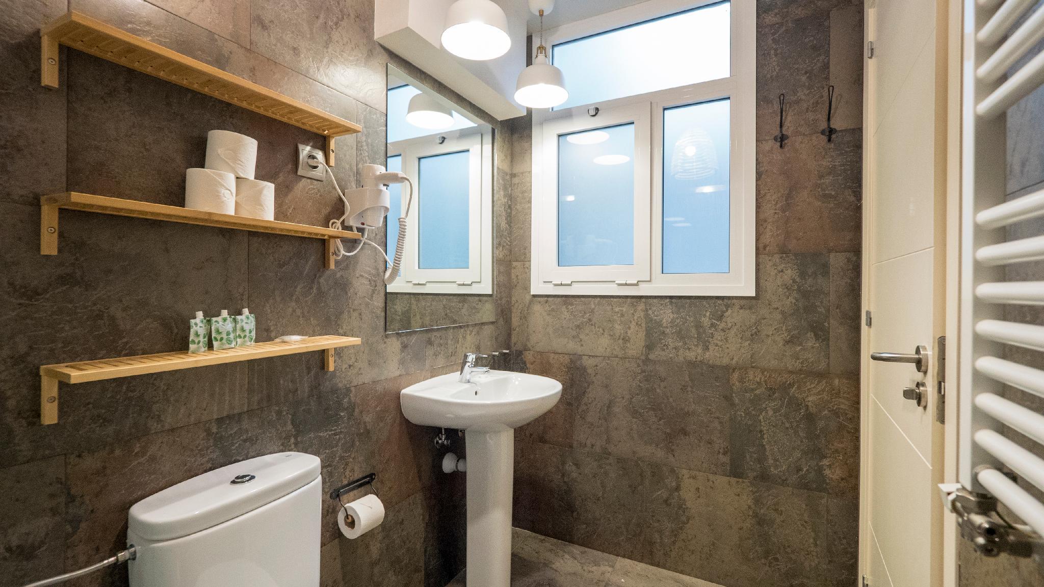 Barcelona Sants Station Apartments Экстерьер фото